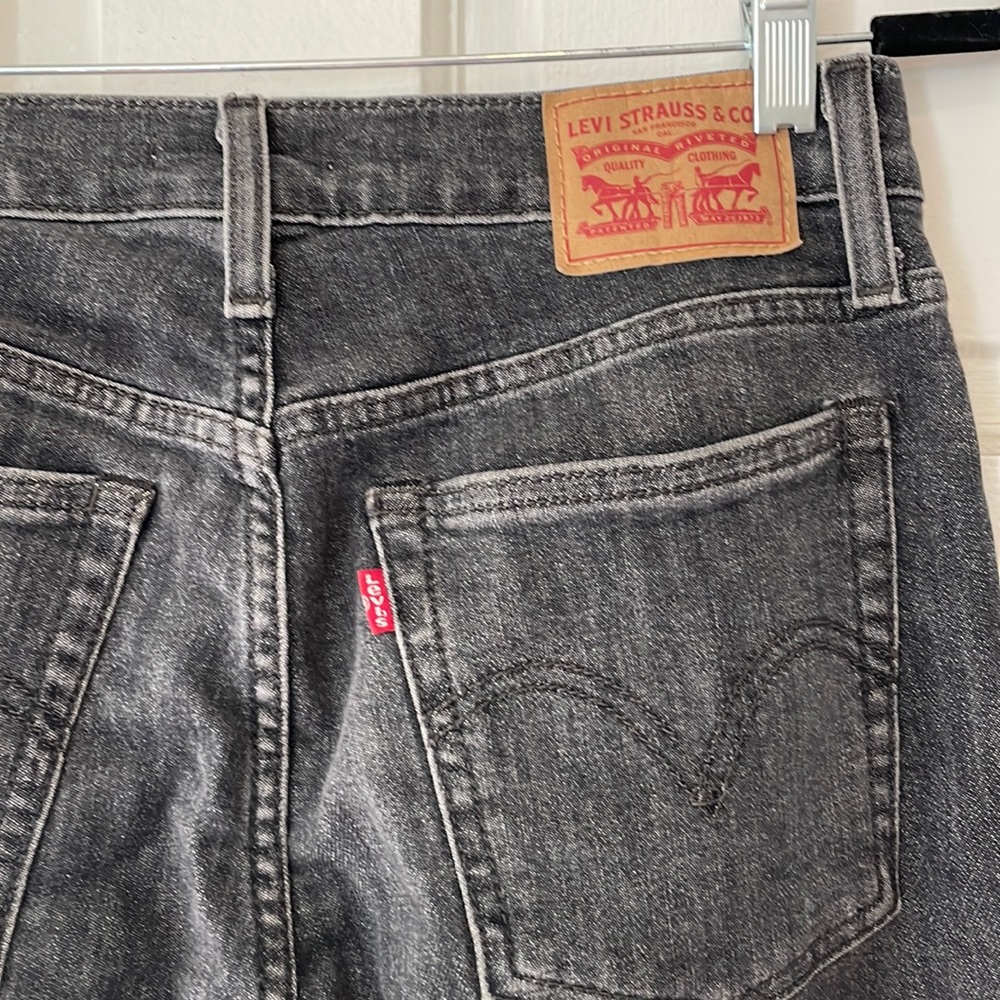 🍑 Levi’s Wedgie-Skinny jeans 🍑